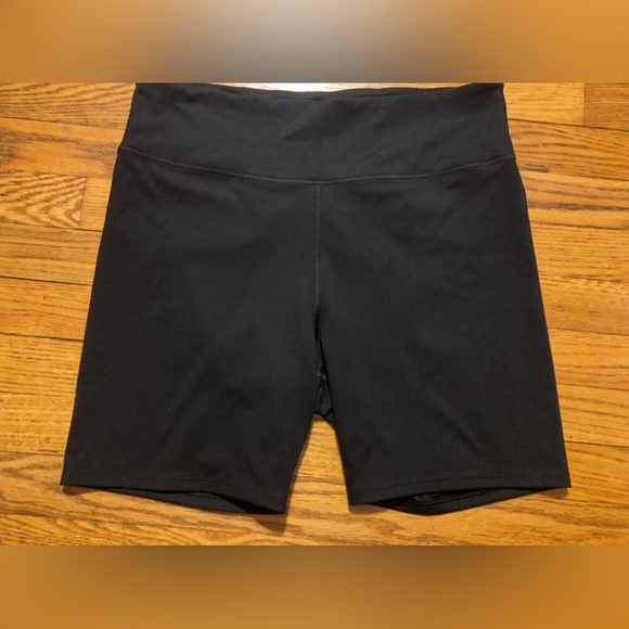 Victoria's Secret Pants - Victoria Secret Biker Short